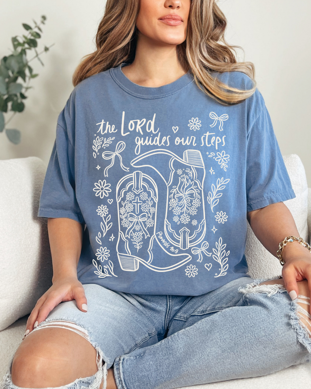 THE LORD GUIDES MY STEPS TEE