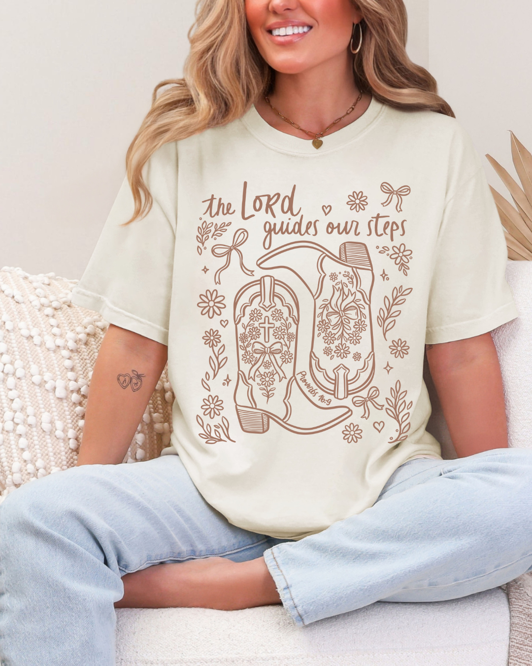 THE LORD GUIDES MY STEPS TEE