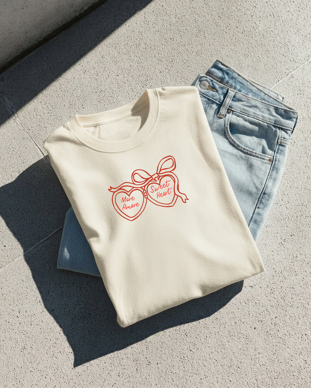 MORE AMORE LOCKET TEE