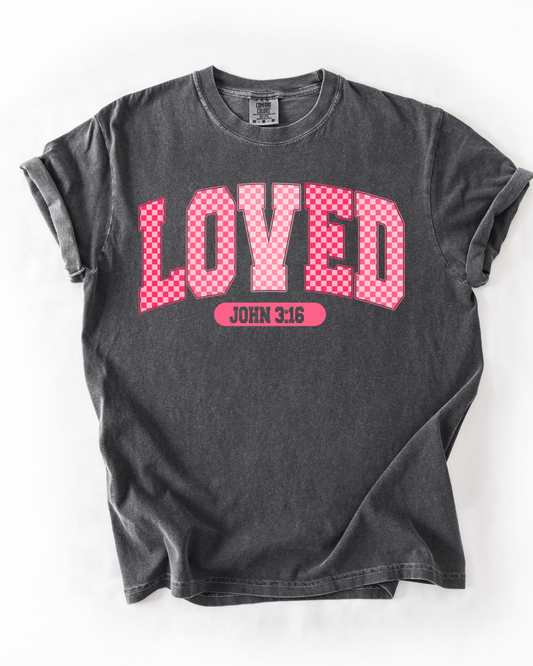 LOVED TEE